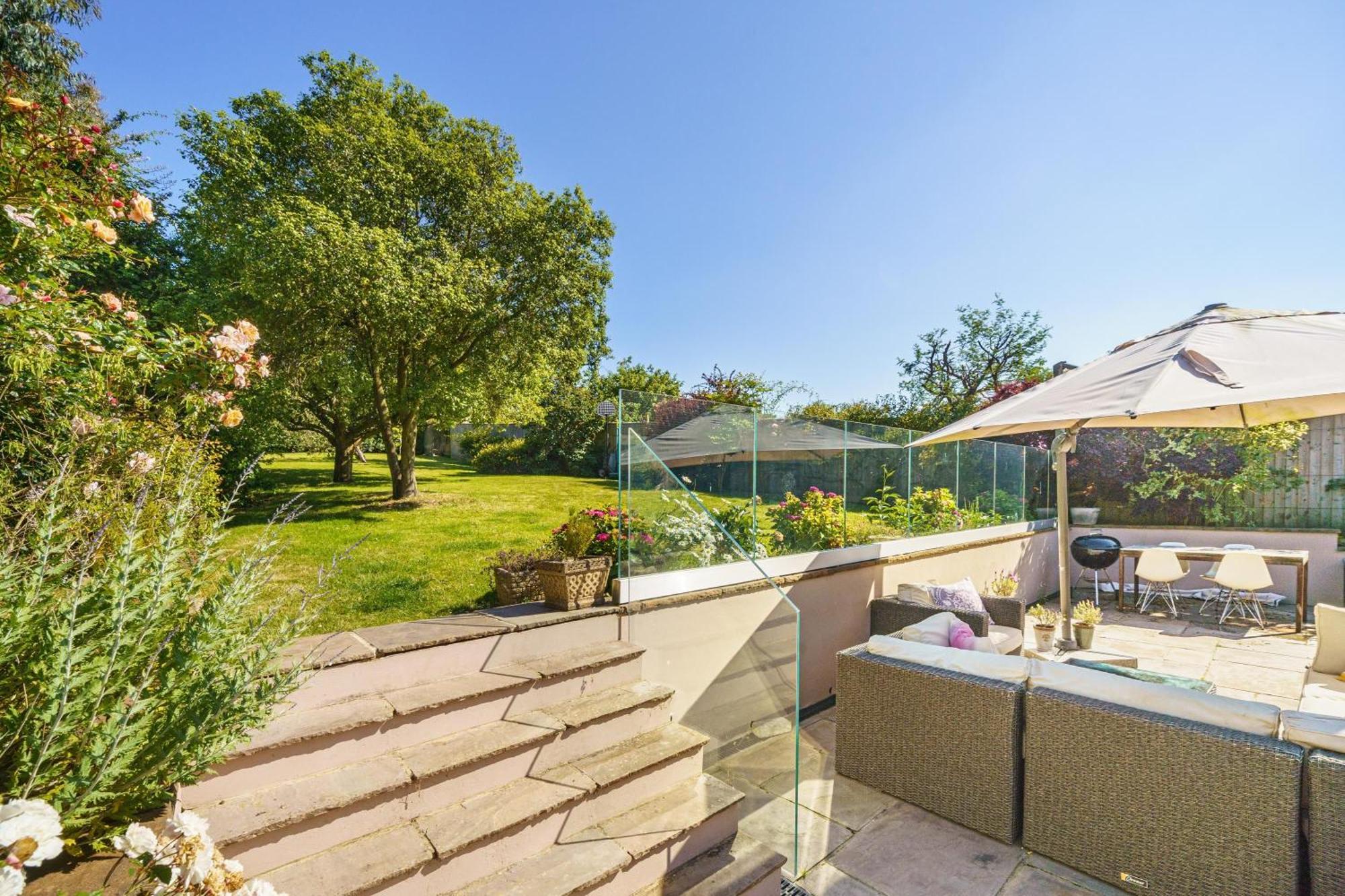 The Brackens Villa Seaview Exterior photo